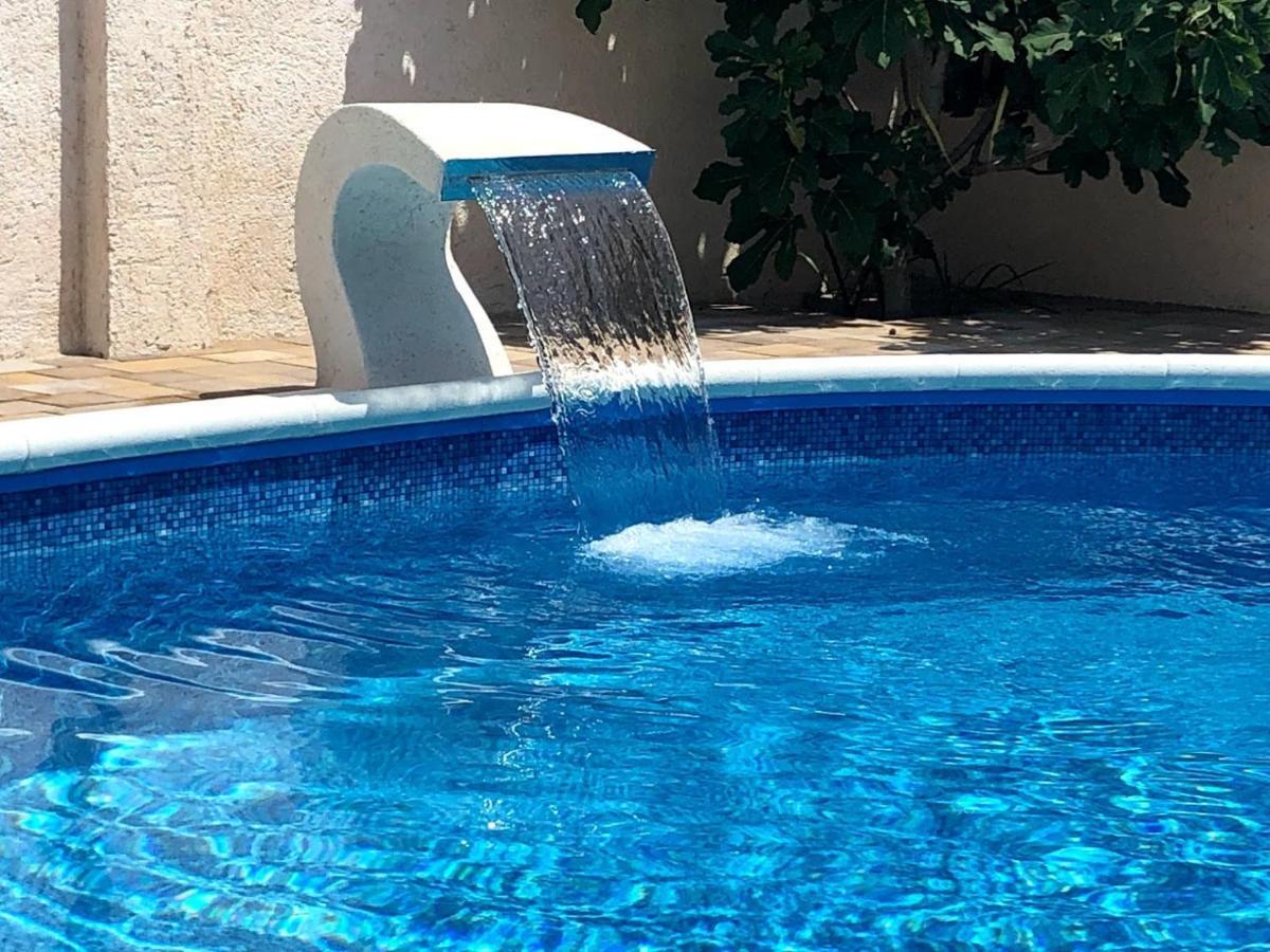 Apartman Matej With Pool Povljana Kültér fotó