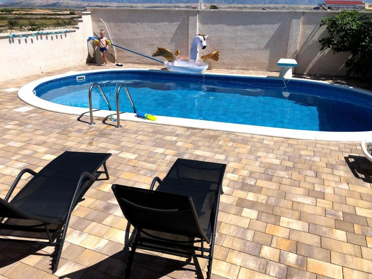 Apartman Matej With Pool Povljana Kültér fotó